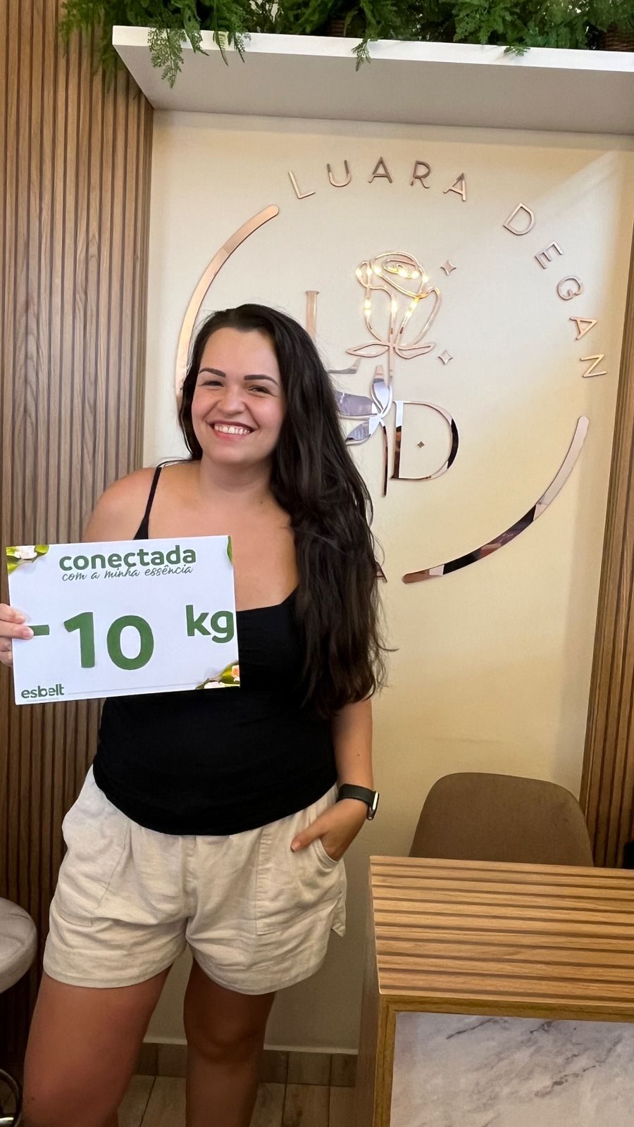 Cliente do programa Esbelt com placa de menos 10 kg